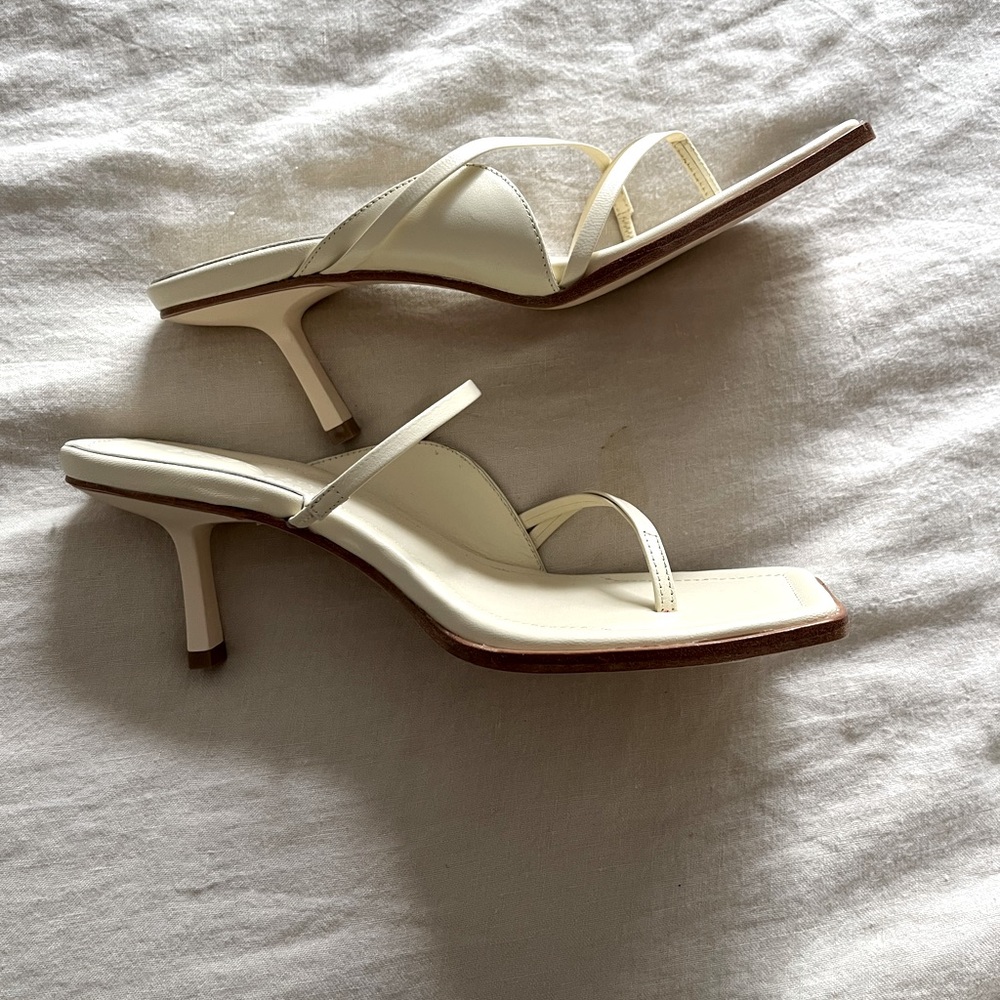 Elegant Cream Women's Sandals